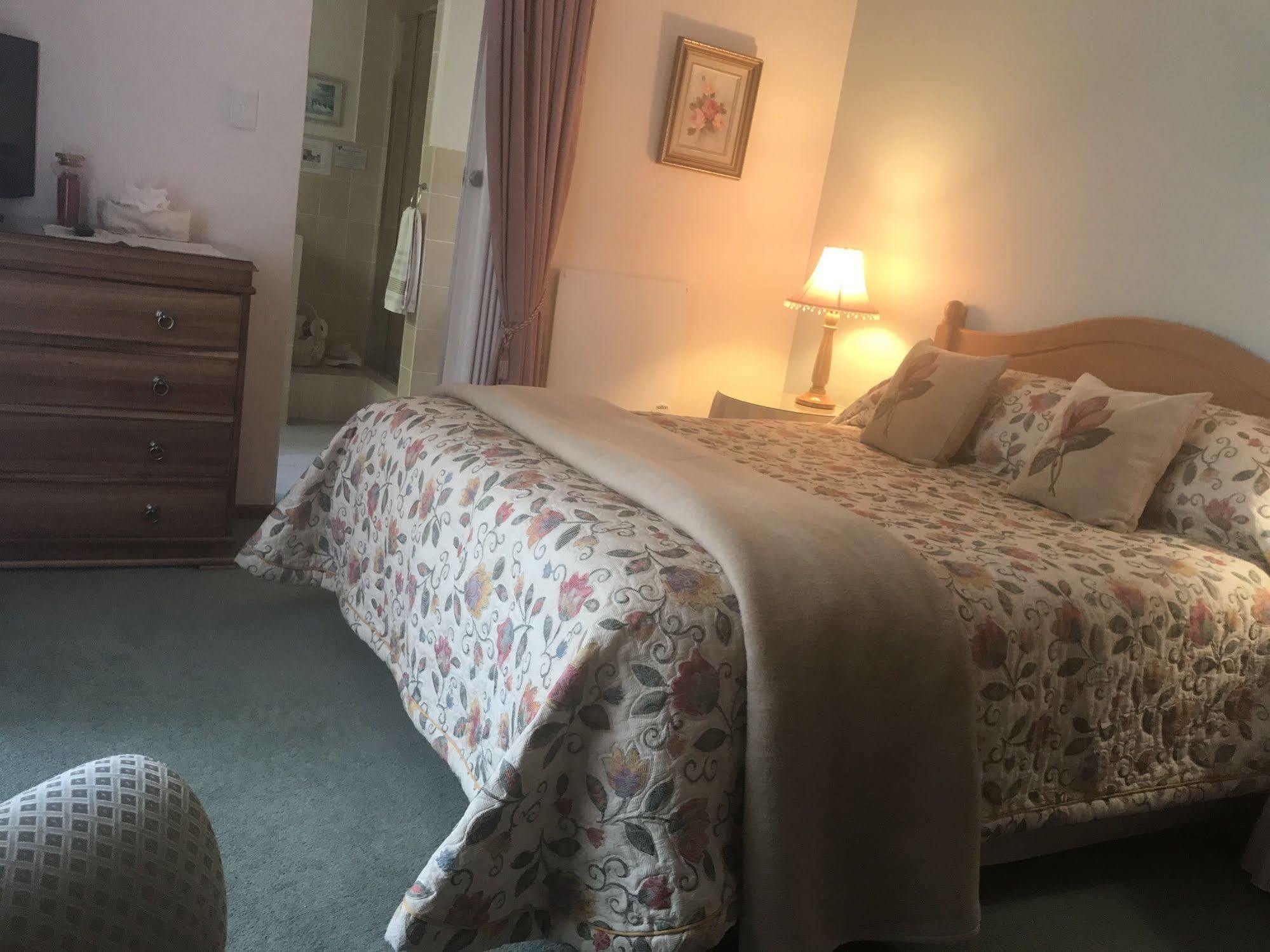Edenwood House Hotell George Exteriör bild
